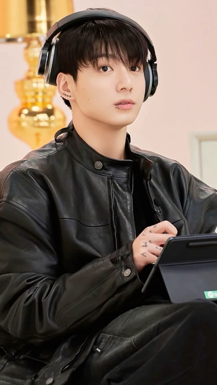 Jeon Jungkook (BTS) thumbnail