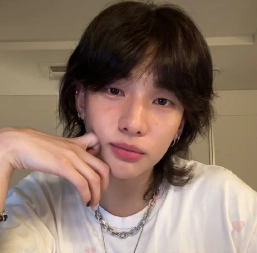 Hyunjin thumbnail