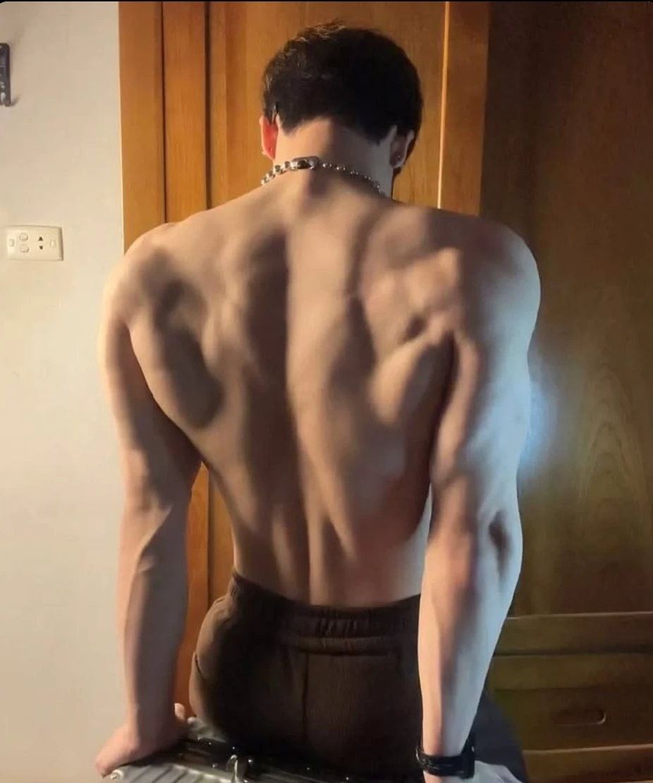 Jace (thick himbo best friend, MLM?) thumbnail