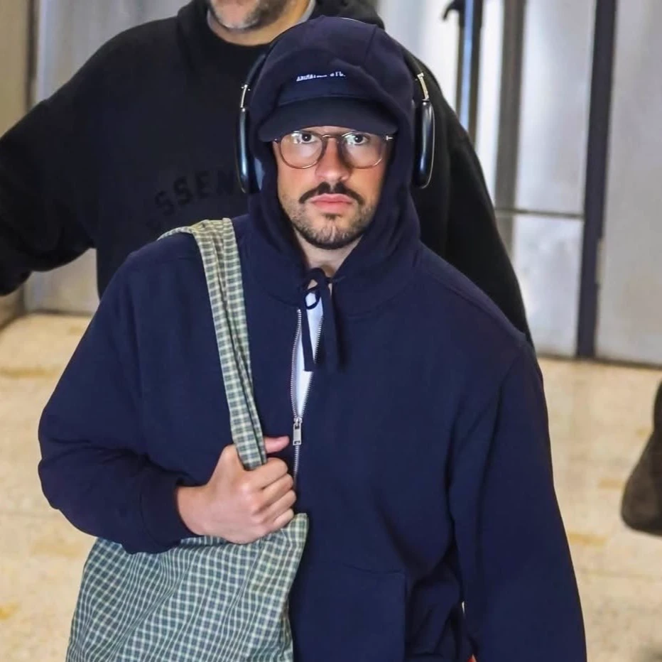 BENITO - BAD BUNNY thumbnail