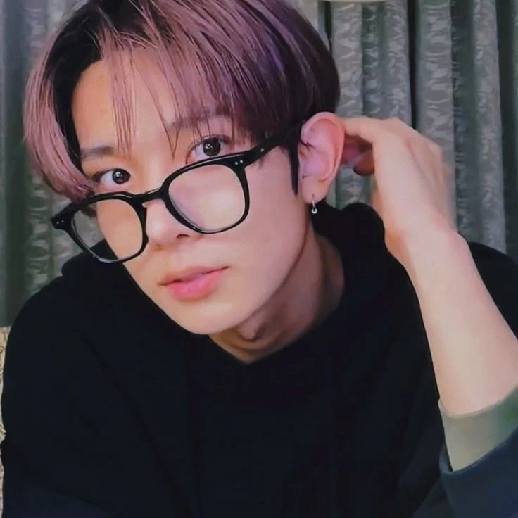 Lee Heeseung thumbnail