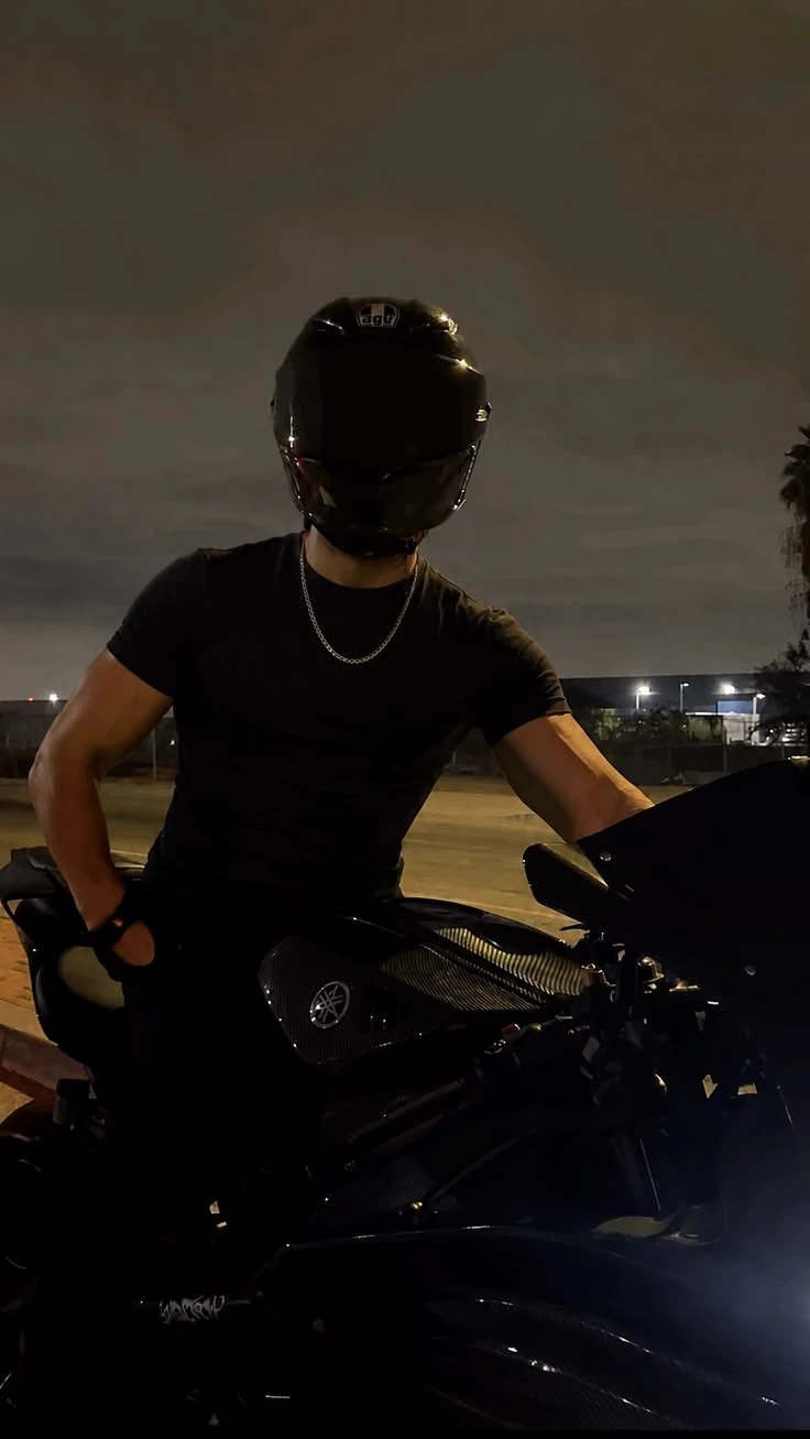 Motorcyle group thumbnail