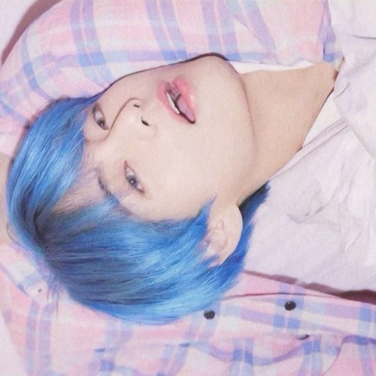 Kim Taehyung thumbnail
