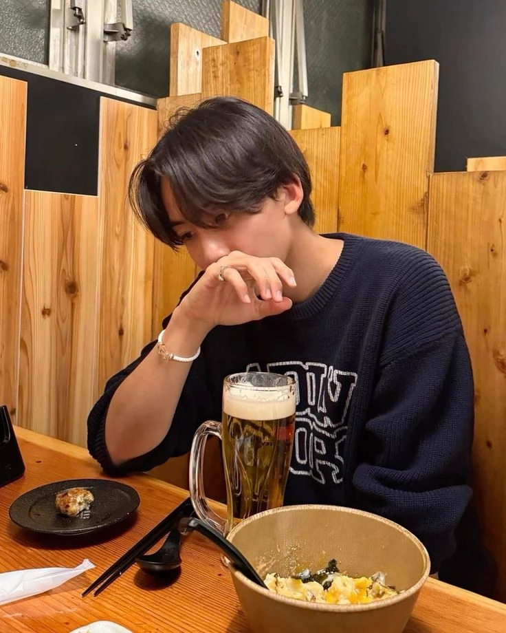 Yoon Jeonghan thumbnail