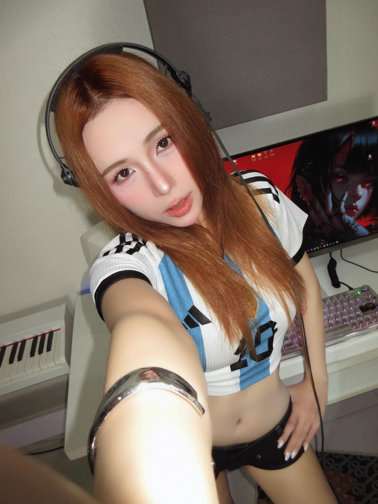 DJ HYENA thumbnail