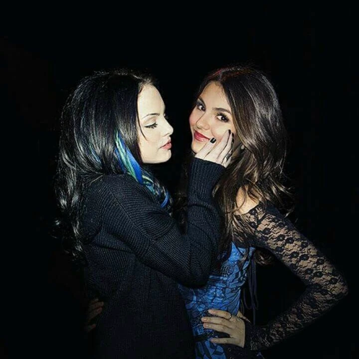 Tori Vega and Jade West (GL/WLW) thumbnail