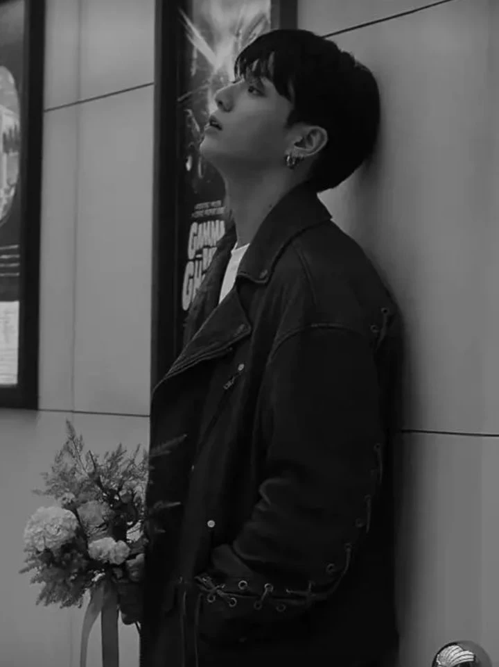 JUNGKOOK ـــــ Zombie thumbnail