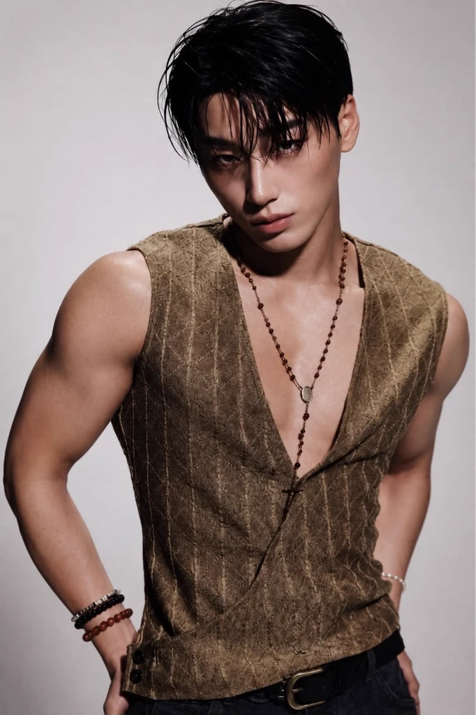 Choi San thumbnail