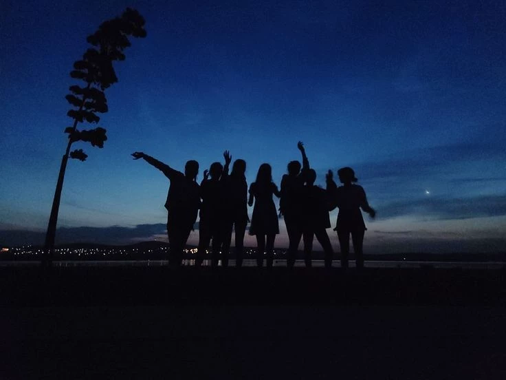 Zombie apocalypse with friends thumbnail