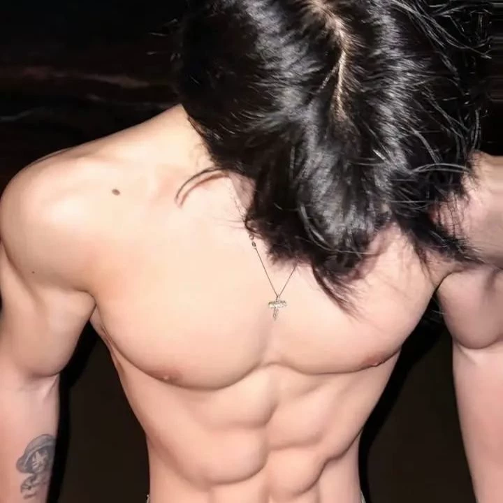 Elias Thorn thumbnail