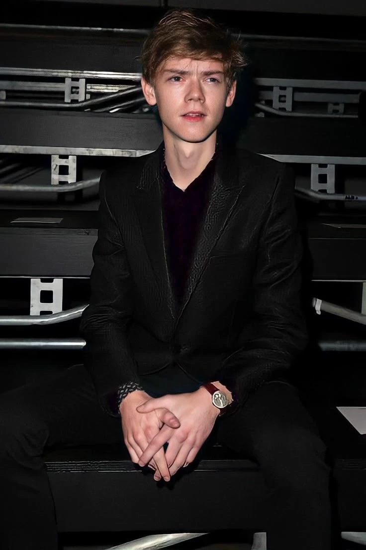 Thomas Brodie-Sangster thumbnail