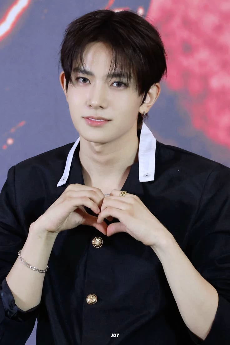 HEESEUNG thumbnail