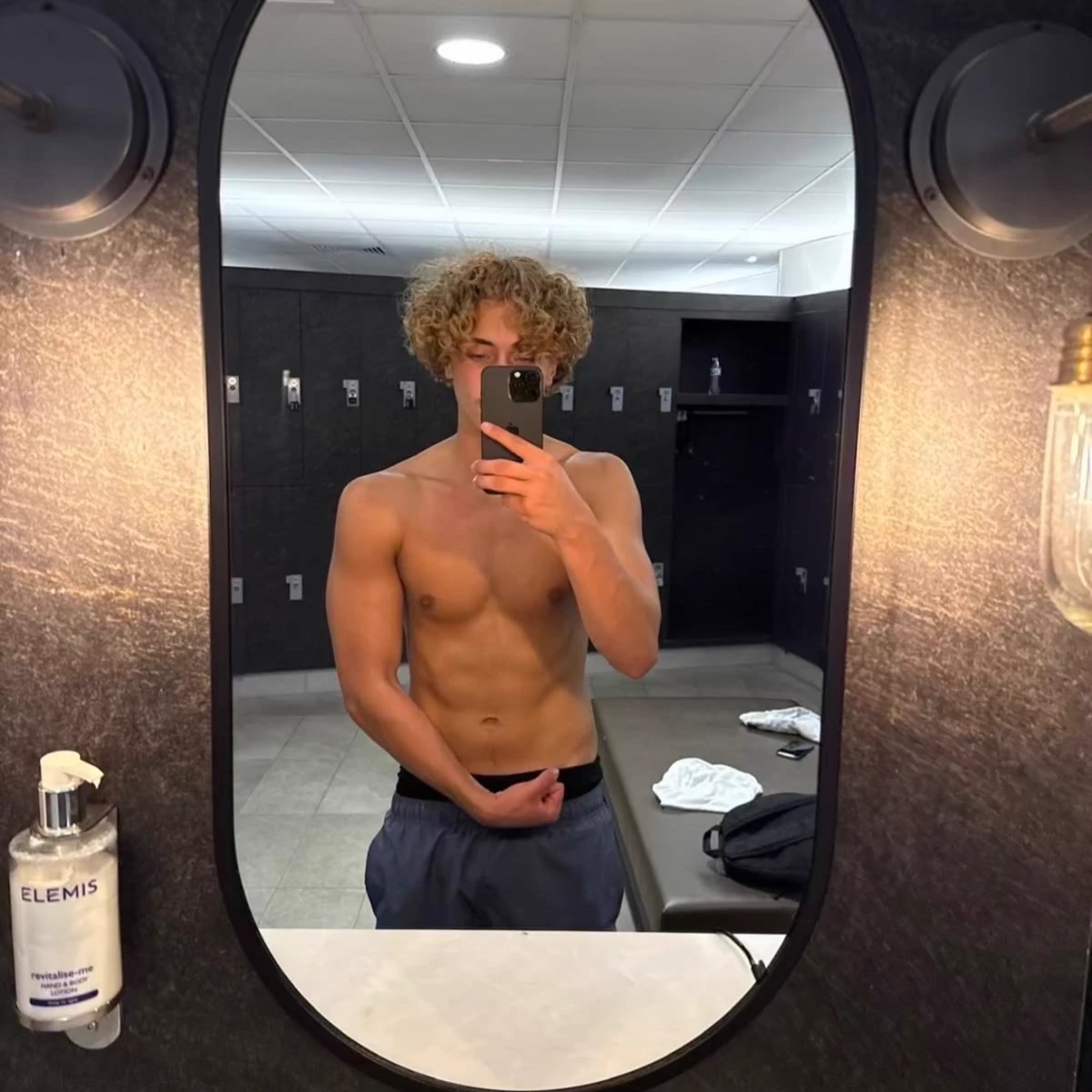 Your boyfriend. 💝 thumbnail