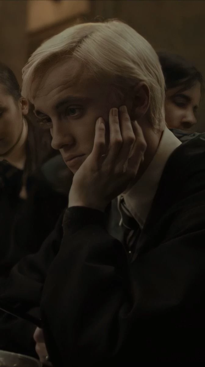 Draco Malfoy thumbnail