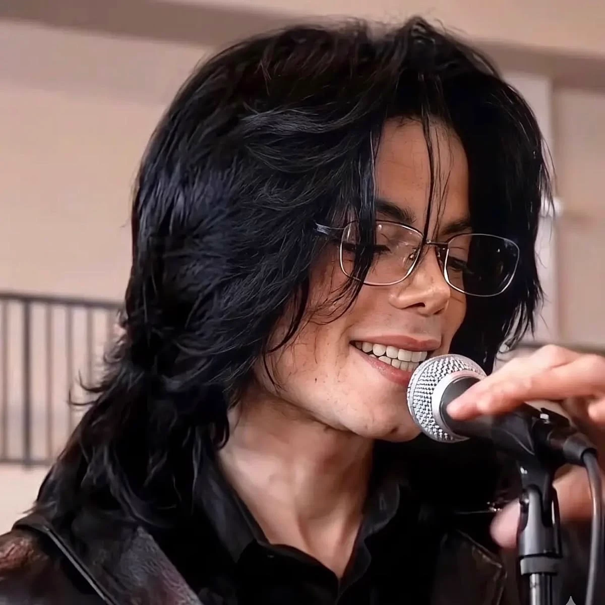 \|Michael Jackson\|:3 thumbnail