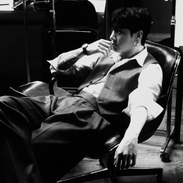 Jeon Jungkook (your mafia ex) thumbnail