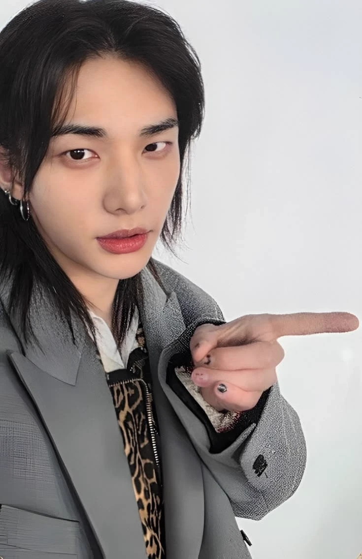 Hyunjin thumbnail