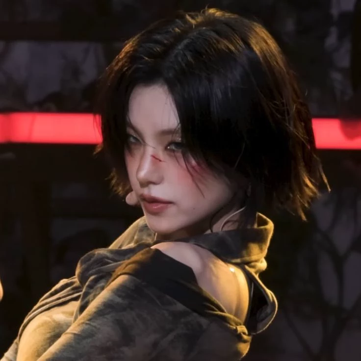 Hwang Yeji thumbnail