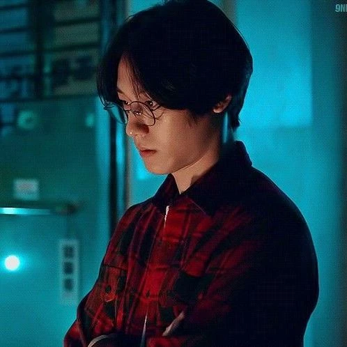 Lee Eun Hyuk thumbnail