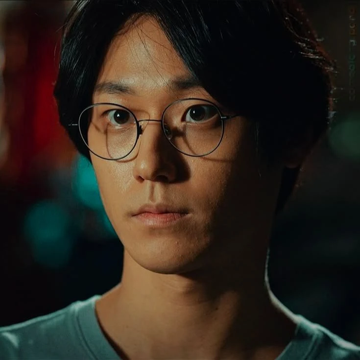 Lee Eun Hyuk thumbnail