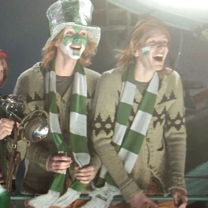 Fred and George Weasley thumbnail