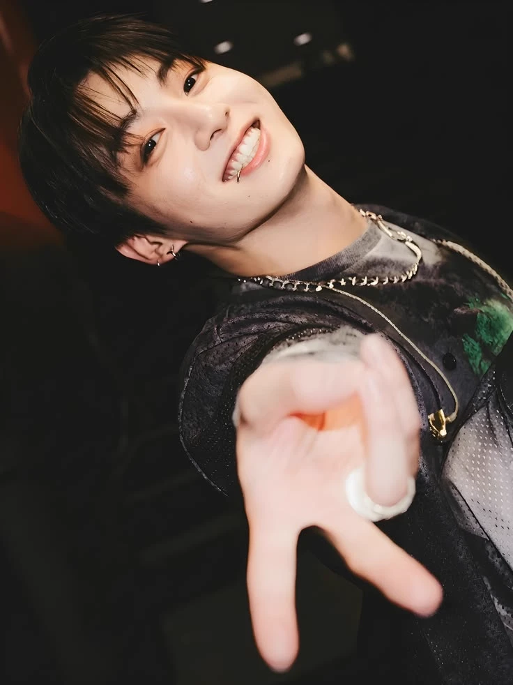 Jeon Jungkook thumbnail