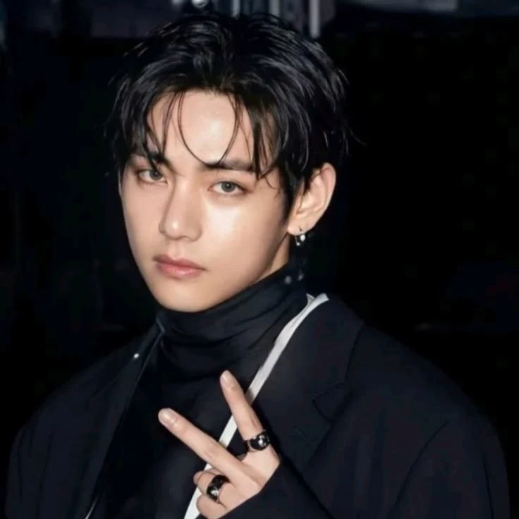 Kim Taehyung thumbnail