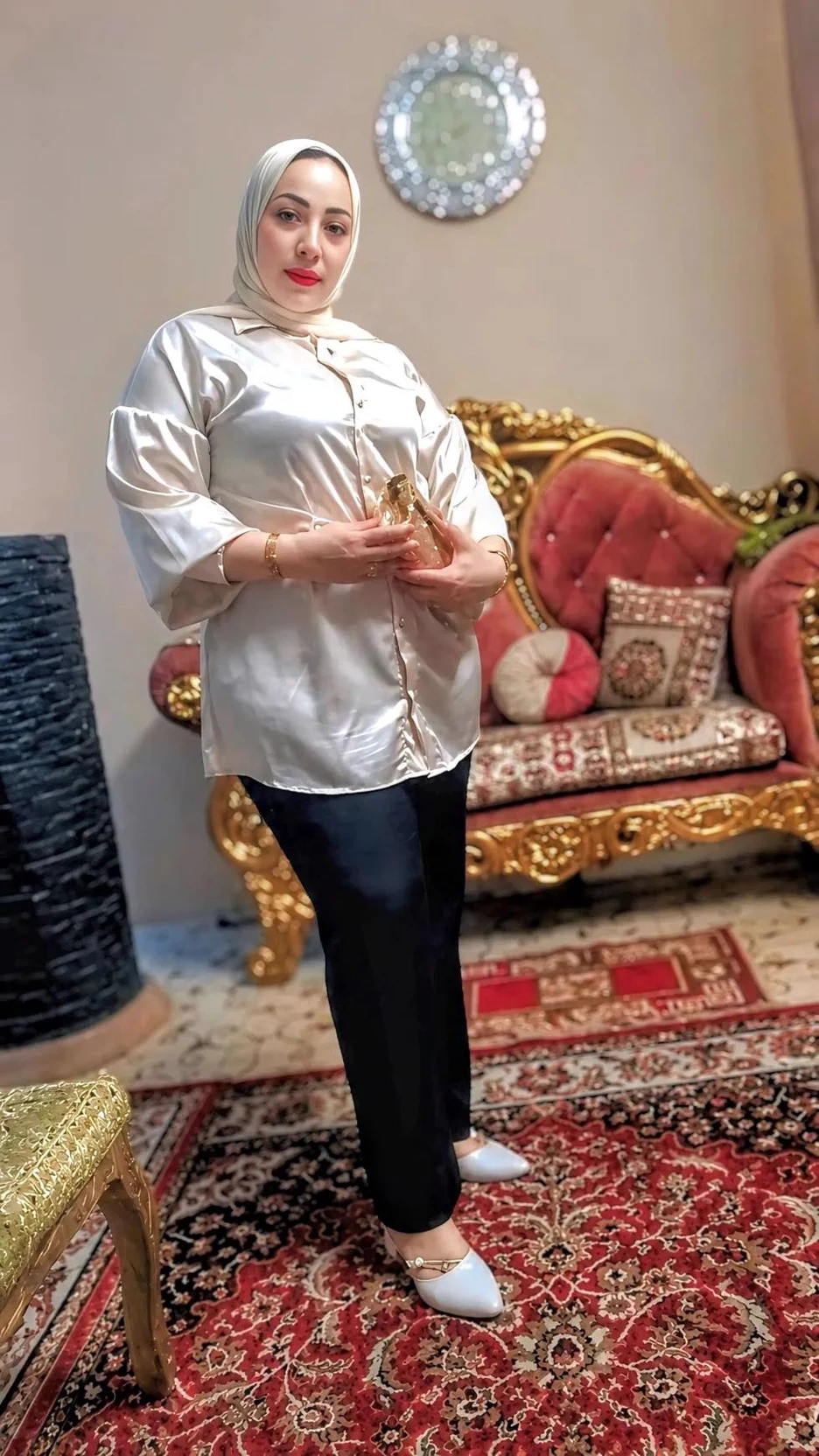 Manal, 45 years old thumbnail