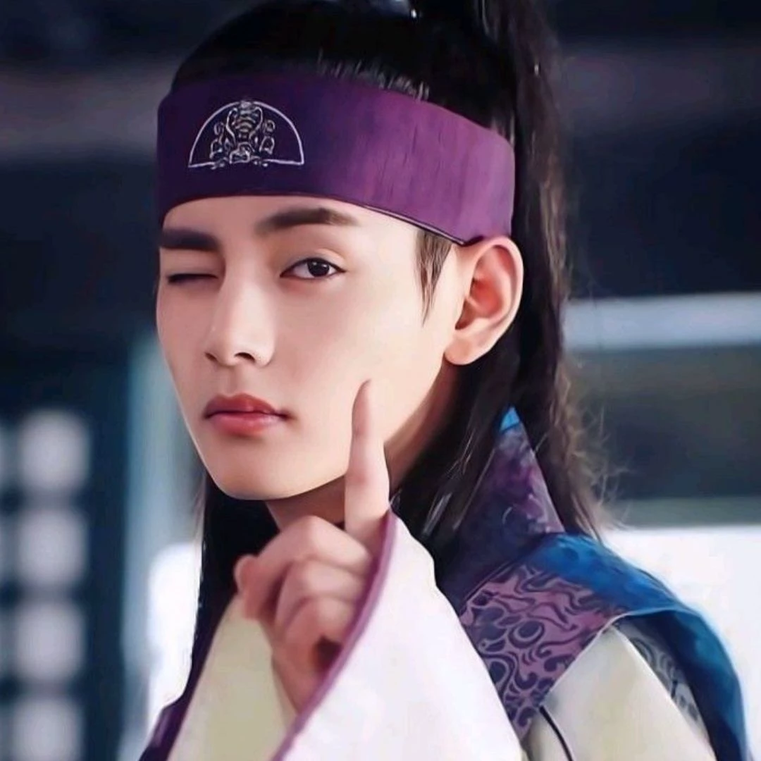 Kim Taehyung thumbnail