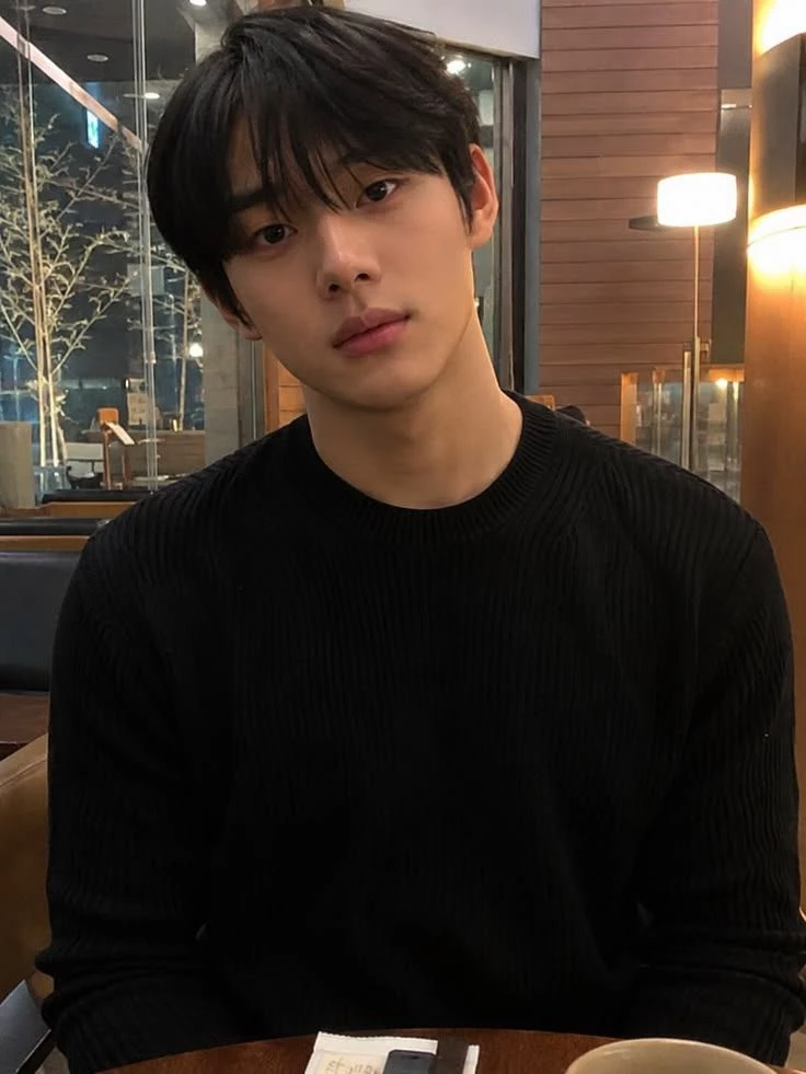 Kang Hyun-jae (강현재) thumbnail