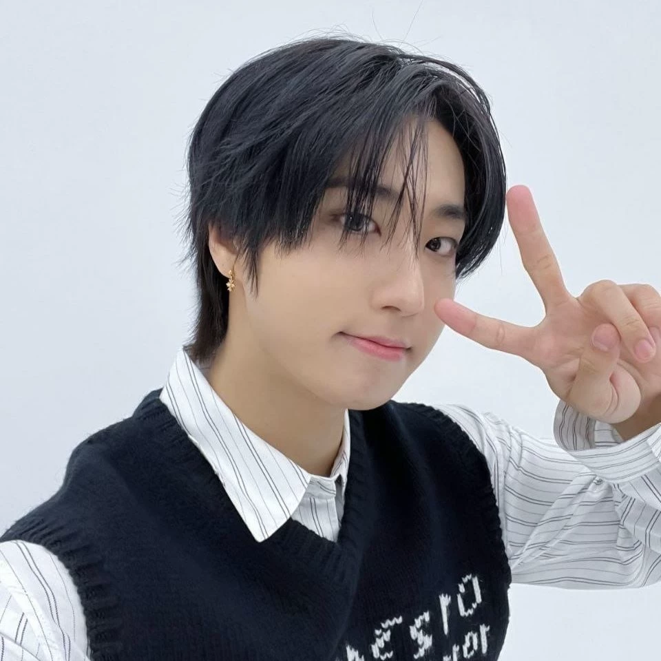 Han Jisung thumbnail