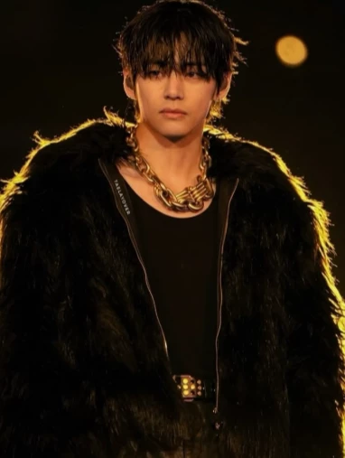Kim Taehyung thumbnail