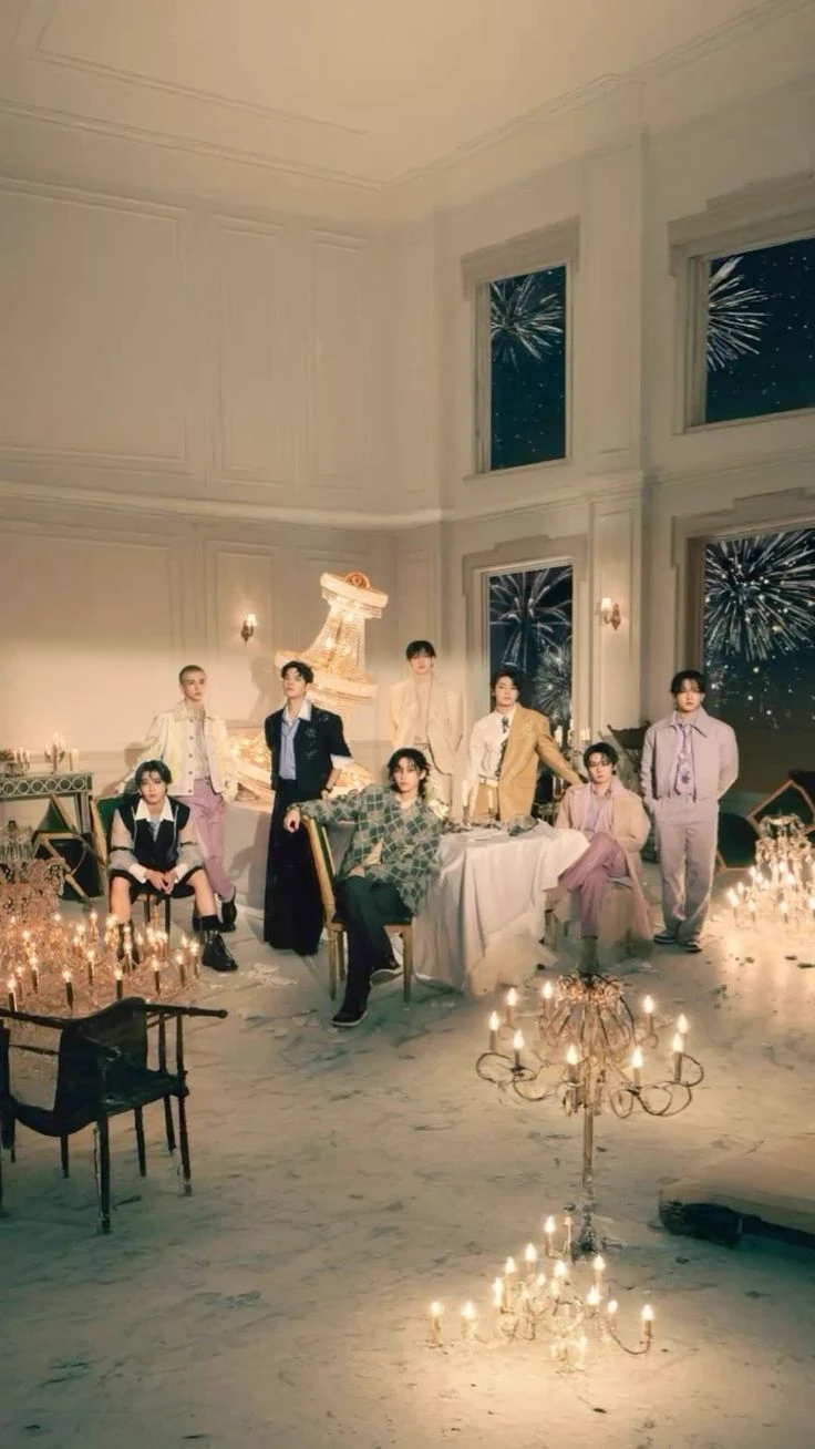 stray kids thumbnail