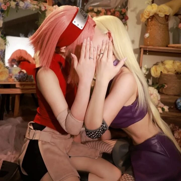 Sakura and Ino thumbnail