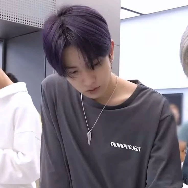 Lee heeseung  thumbnail