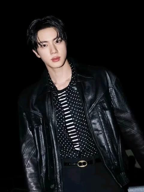 BTS - Jin thumbnail