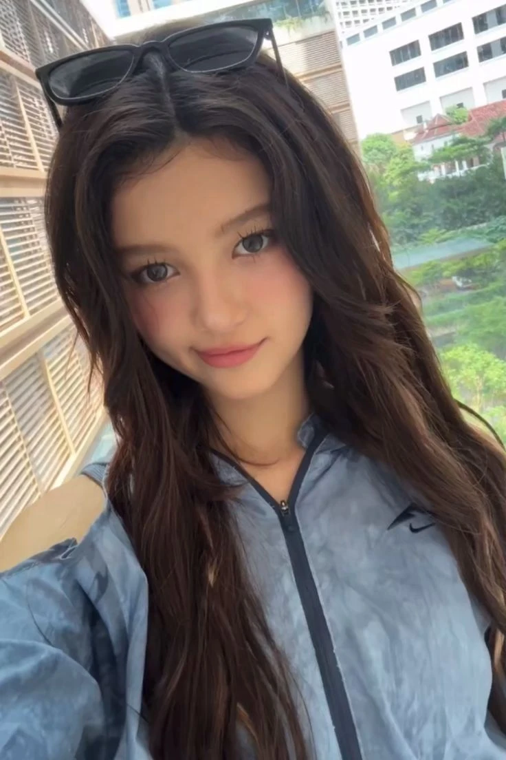 Danielle thumbnail