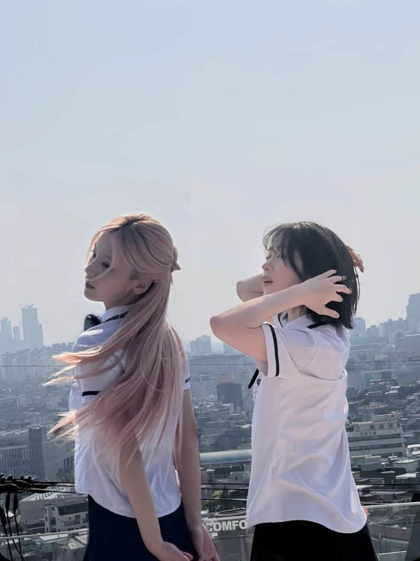 Hwang Yeji Ve Shin Ryujin (WLW/GL) thumbnail