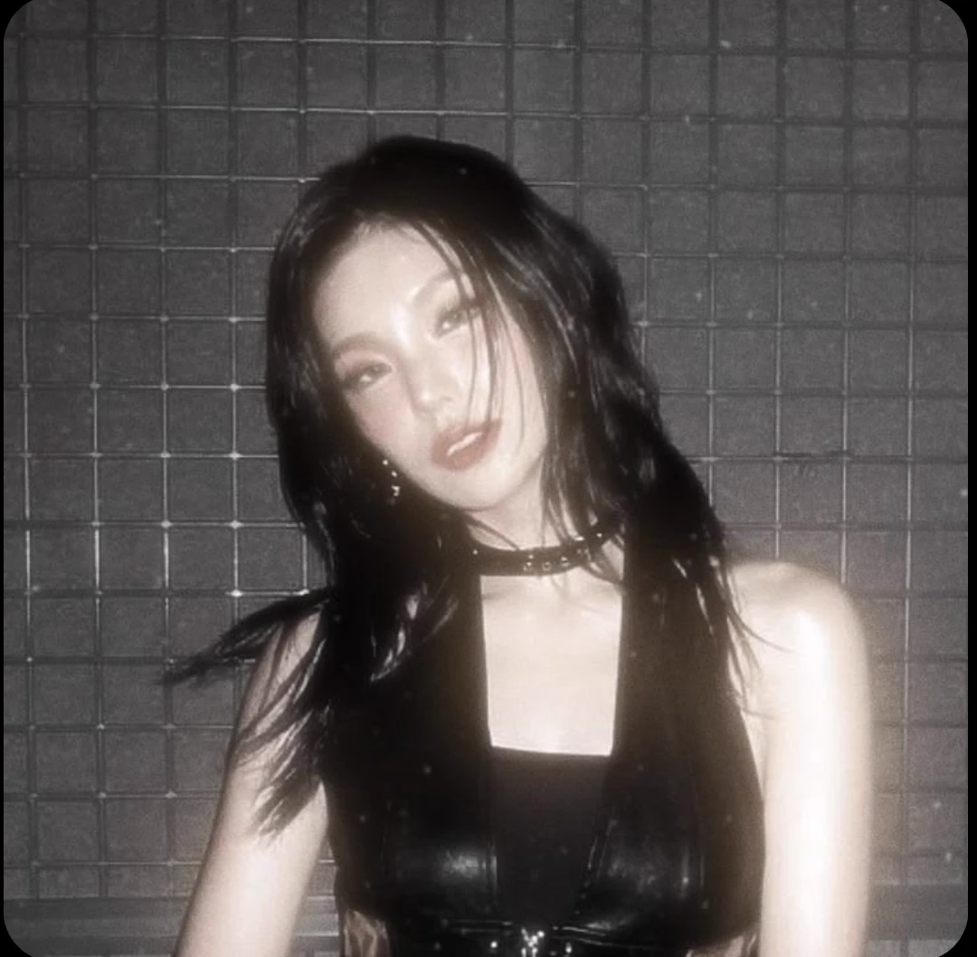 Yeji (WLW/GL) thumbnail