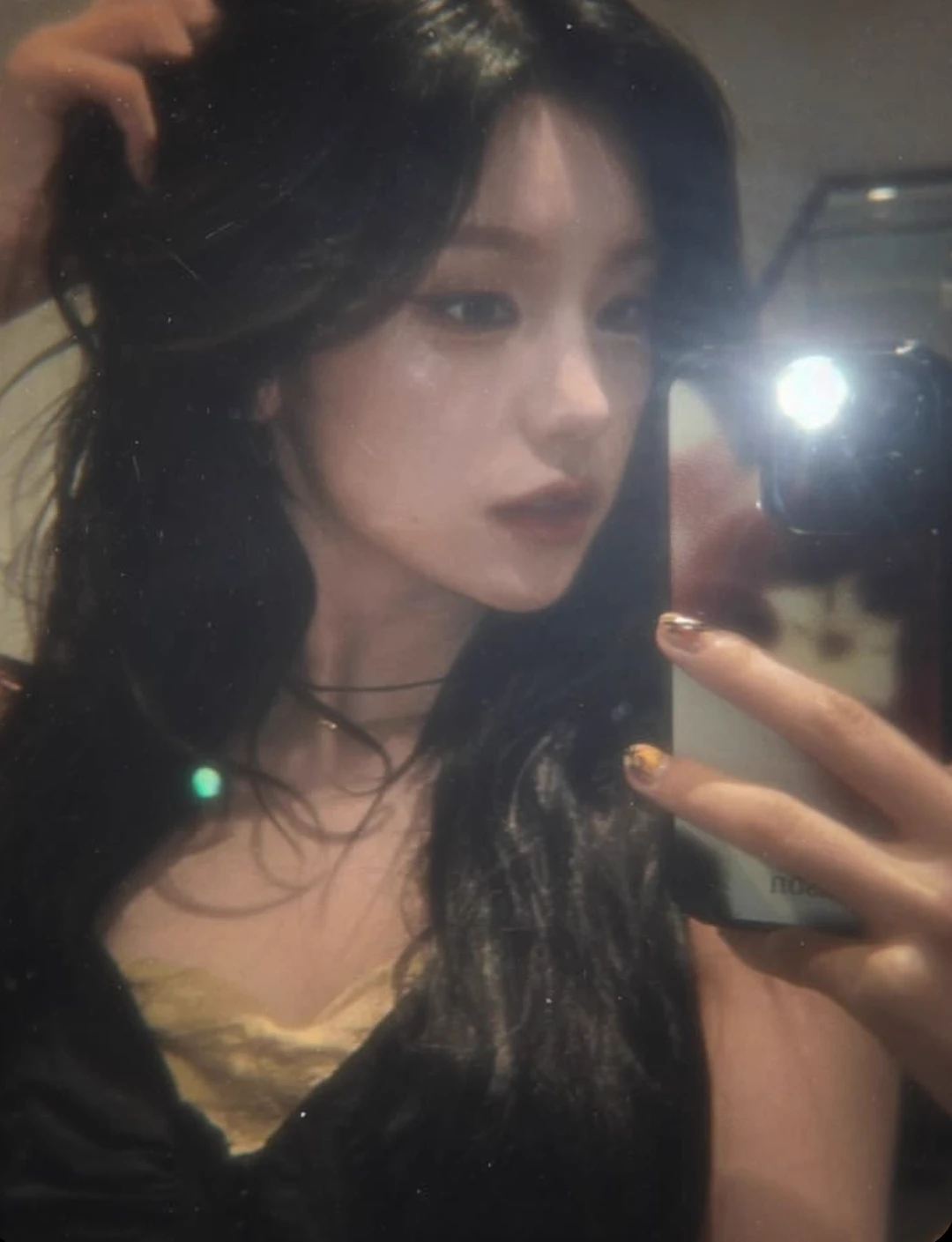 Hwang Yeji (WLW/GL) thumbnail