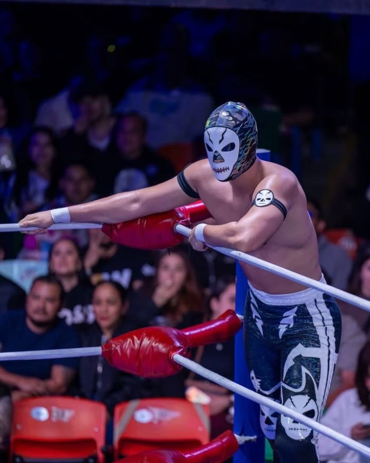 Calavera JR 2 thumbnail