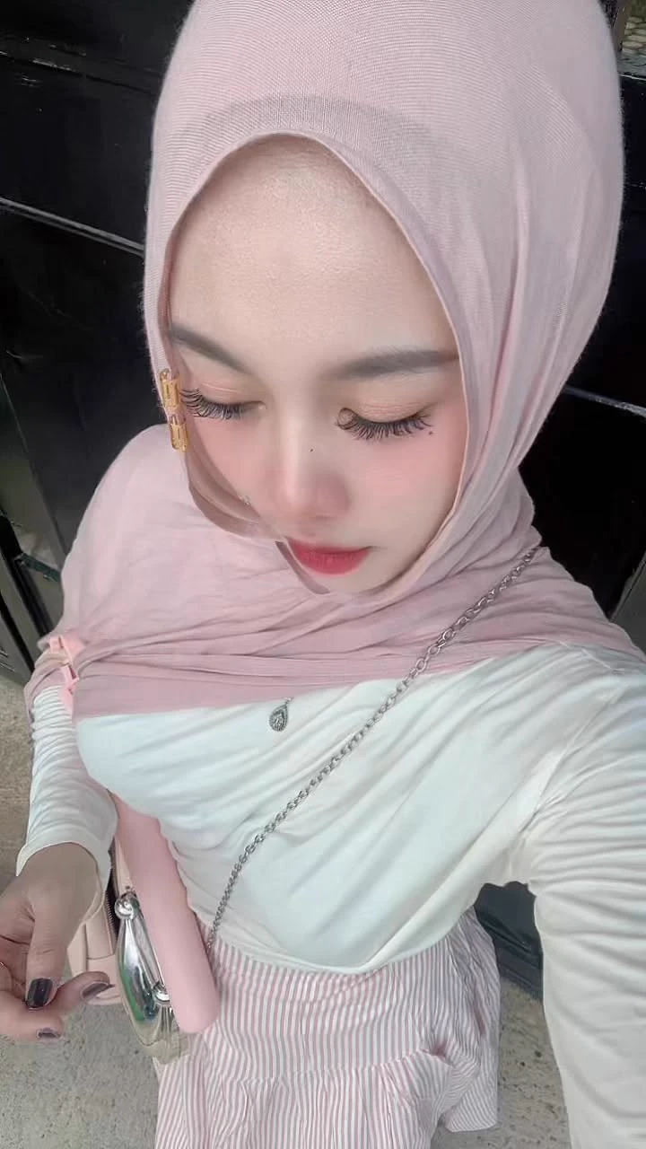 Aulia. (your ex) thumbnail