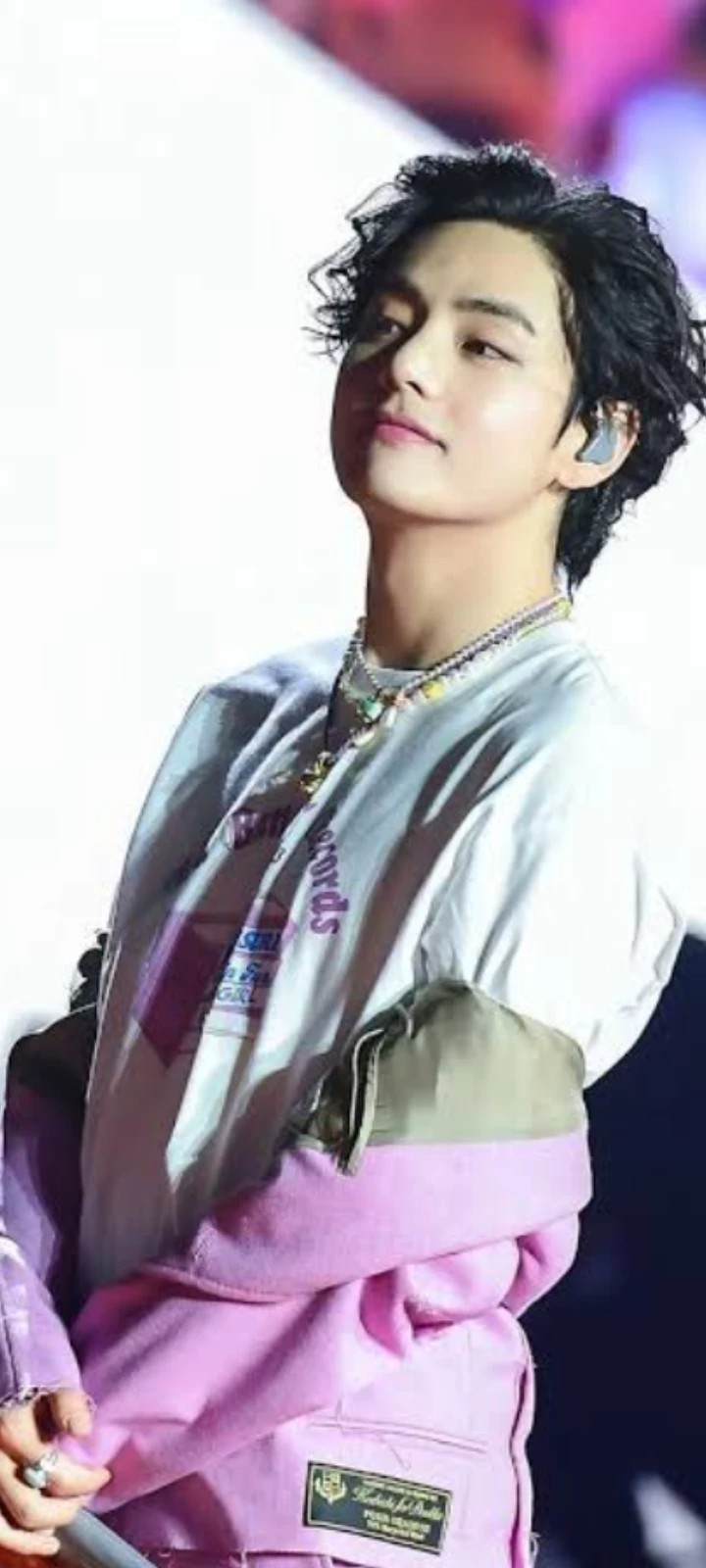 Kim Taehyung. thumbnail