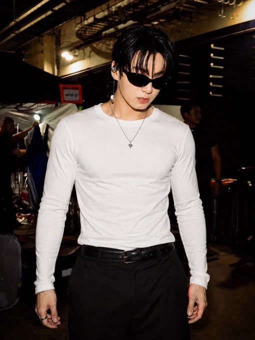 Jeon Jungkook  thumbnail