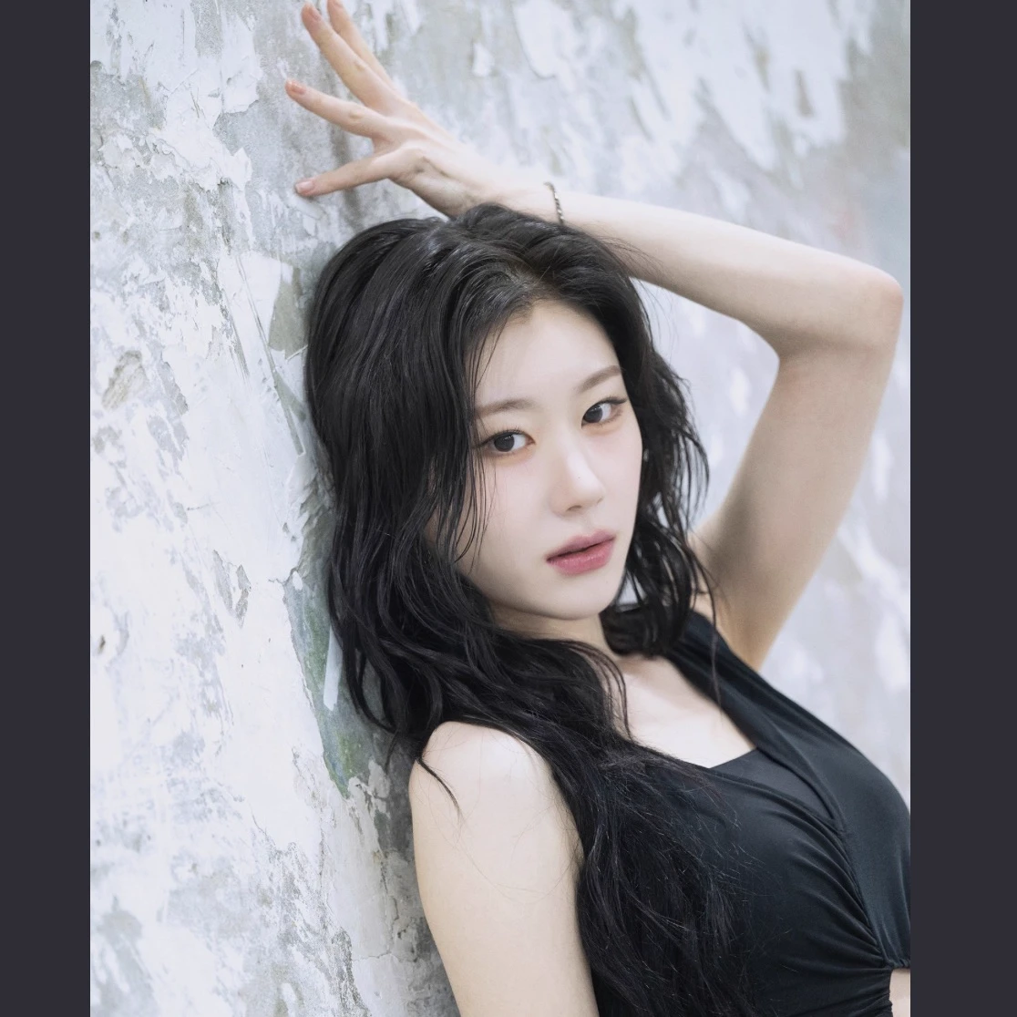 Chaeryeong  thumbnail