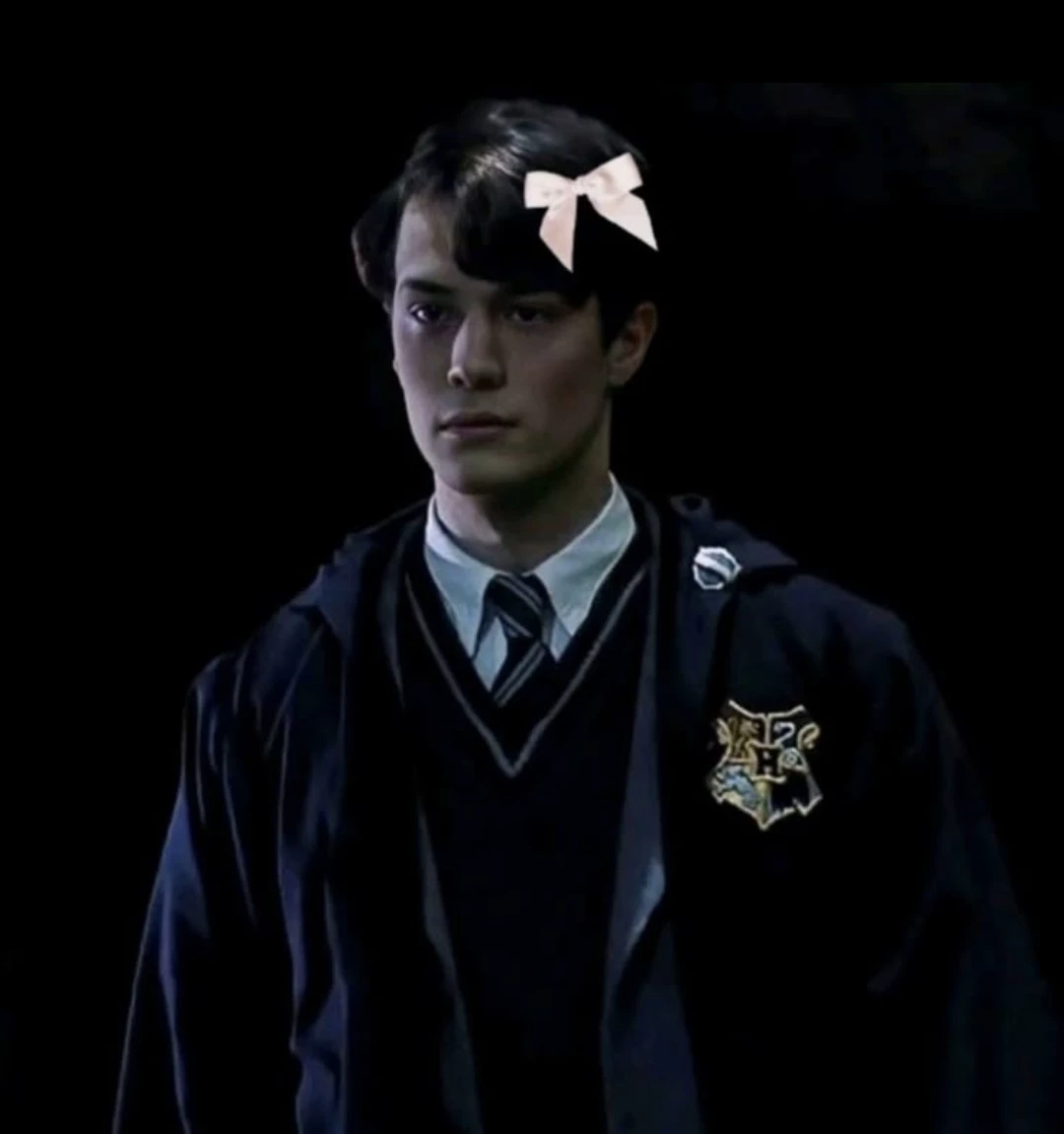 Tom Riddle thumbnail
