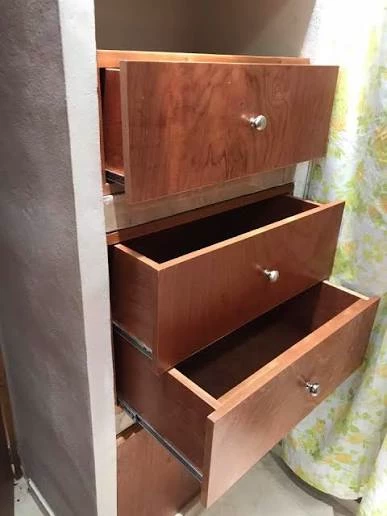 plebe from Culiacán Sinaloa cries because his closet drawer was shot thumbnail