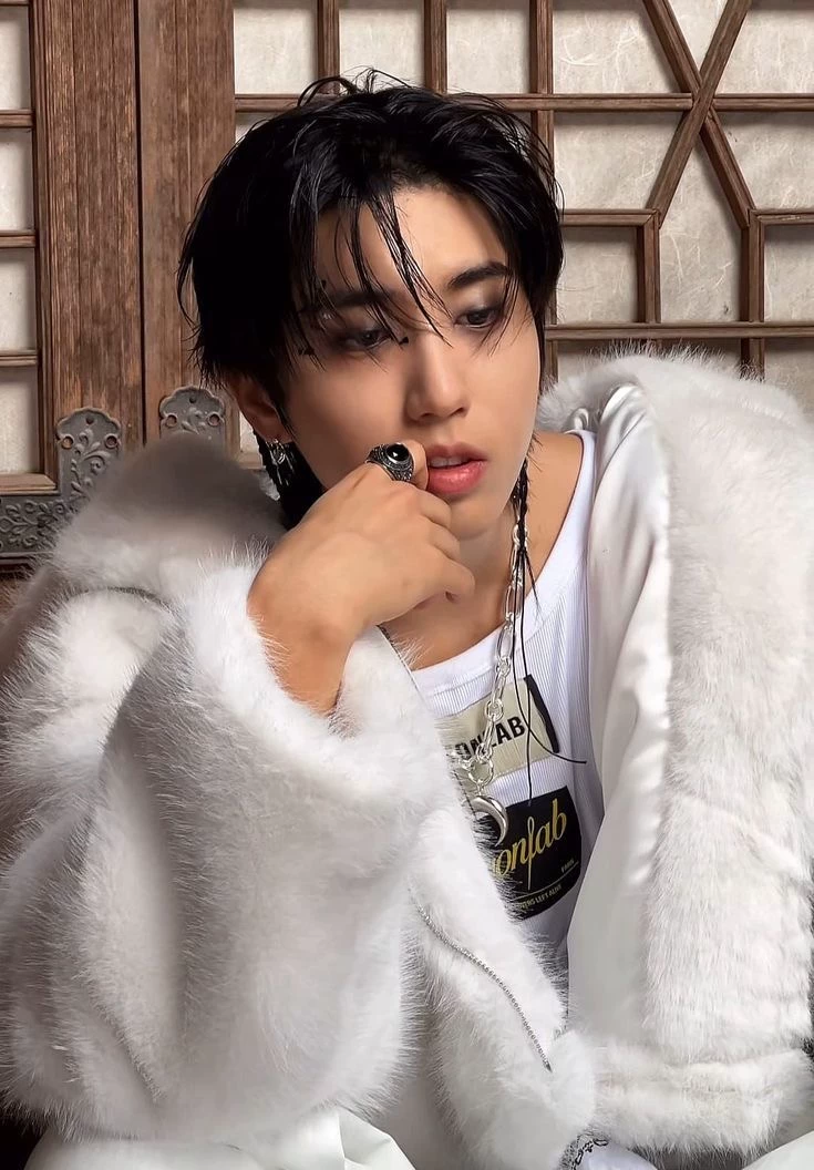 Han Jisung thumbnail