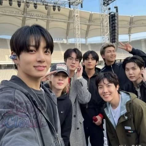 RM,Jin, suga, J-hope,jimin, taehyung y Jungkook thumbnail