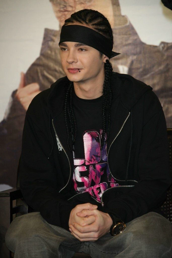 Tom Kaulitz - Academic Rival thumbnail